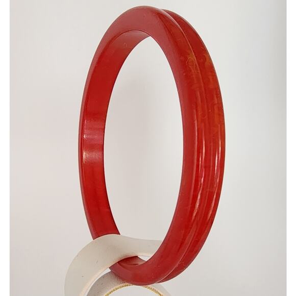 Vintage Bakelite Bangle Cherry Red Ribbed Edge Simichrome Tested 7.75" Bracelet - Picture 3 of 8